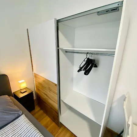 Appartement Einzimmer-apartment 25 M2 Gartenzinken Im Zentrum Von
